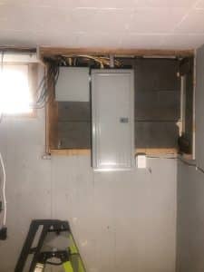 Home 79 Panel Working Space